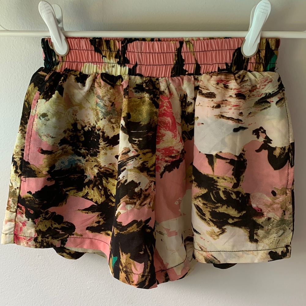 Mini shorts